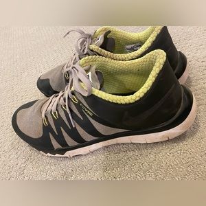 Nike Free 5.0 TR Sneakers